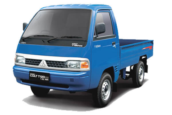 sebuah mobil Mitsubishi T120SS berwarna biru sedang ada dalam gambar