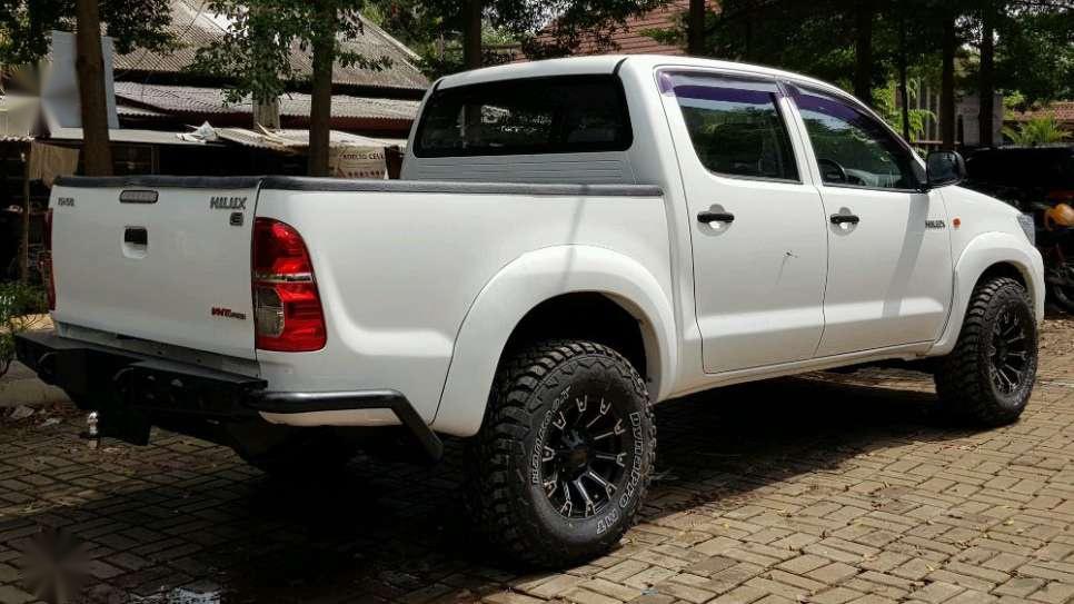 Butuh uang jual cepat Toyota  Hilux 2014 476301