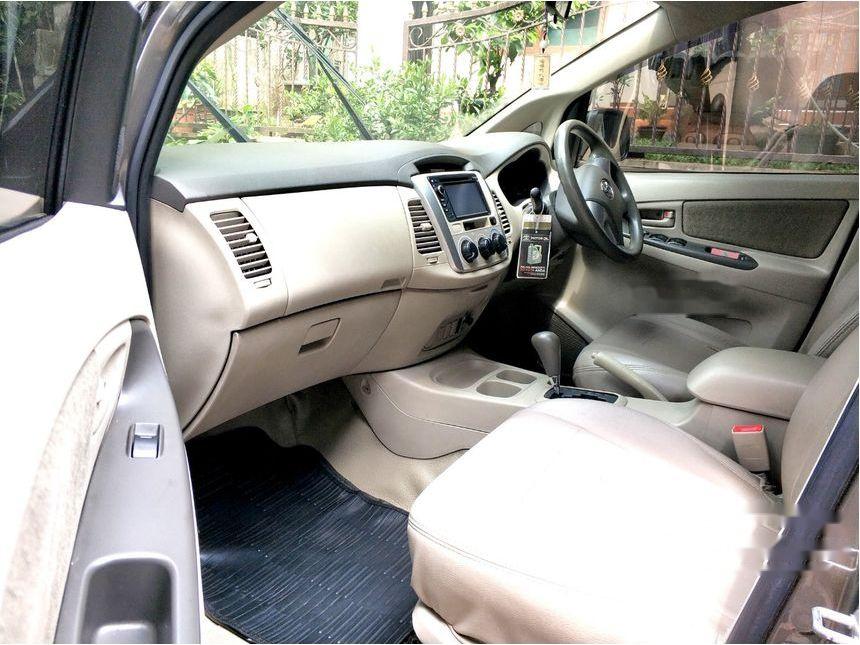Ftmsig: Kijang Innova 2012 Interior