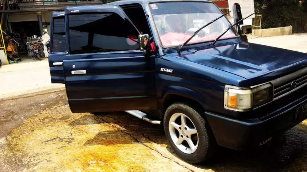 Jual Toyota Kijang 1993 harga  baik 764147