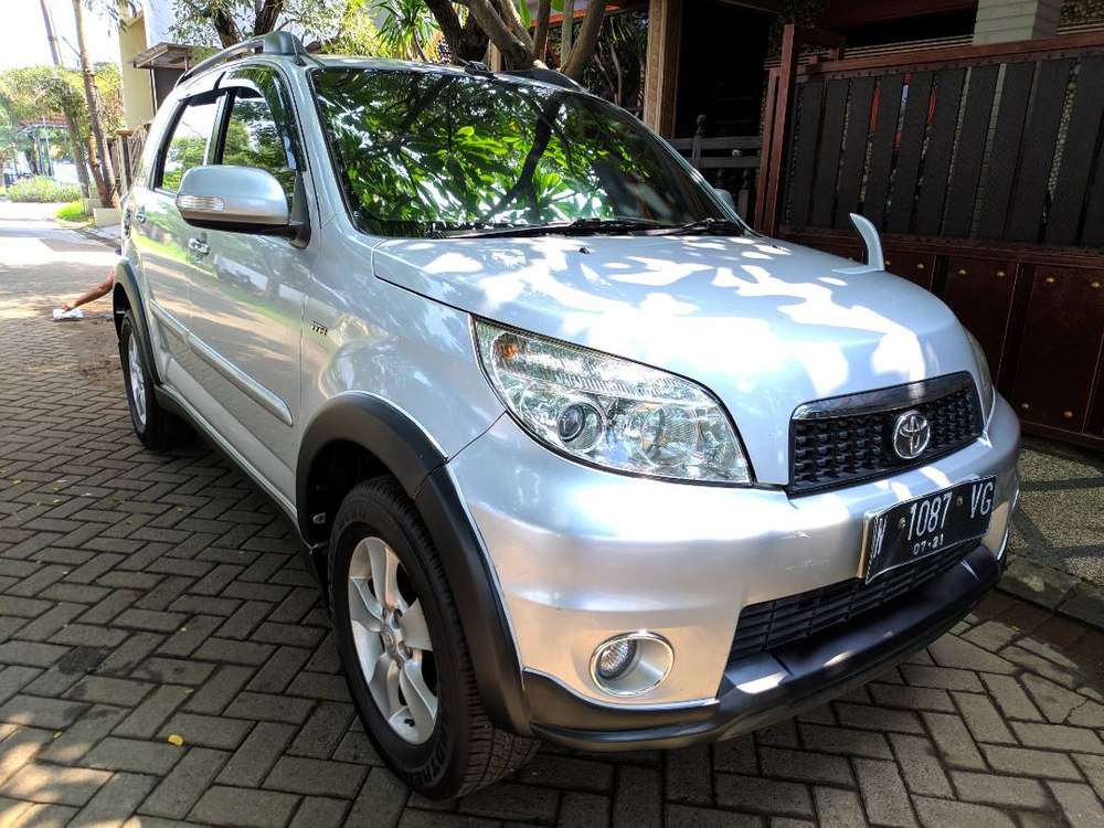 Jual Toyota Rush 2011 harga baik 775424