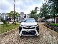 Toyota Voxy 2019 dijual cepat
