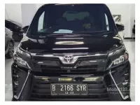 Butuh uang jual cepat Toyota Voxy 2018