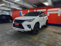 Butuh uang jual cepat Toyota Fortuner 2017