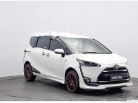 Toyota Sienta Q dijual cepat