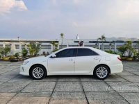 Butuh uang jual cepat Toyota Camry 2018