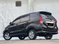 Toyota Avanza Veloz dijual cepat
