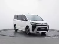 Toyota Voxy 2017 bebas kecelakaan