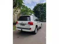 Toyota Land Cruiser 2012 dijual cepat