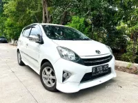 Butuh uang jual cepat Toyota Sportivo 2015