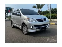 Butuh uang jual cepat Toyota Avanza 2011
