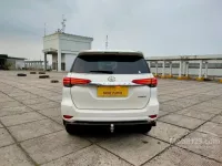Toyota Fortuner VRZ dijual cepat