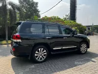 Jual Toyota Land Cruiser 2018, KM Rendah
