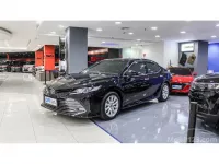 Butuh uang jual cepat Toyota Camry 2021