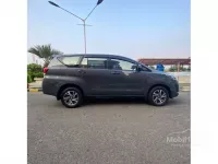 Toyota Kijang Innova V bebas kecelakaan