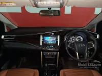 Butuh uang jual cepat Toyota Kijang Innova 2020