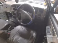 Toyota Kijang LGX-D bebas kecelakaan