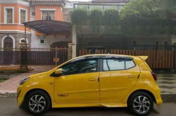 Unduh Gambar Mobil Agya Warna Kuning