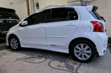 Toyota Yaris Trd Sportivo 2013 At Putih 68410