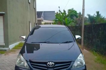 Toyota Kijang Innova 2010 dijual cepat 741368