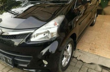 Toyota Avanza Automatic Tahun 2015 Type Veloz