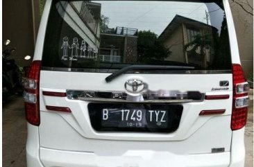 Toyota NAV1 V Limited 2014 MPV