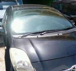 Jual Toyota Yaris tipe J 2010