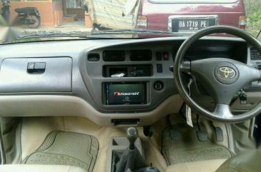 Toyota Kijang 2003