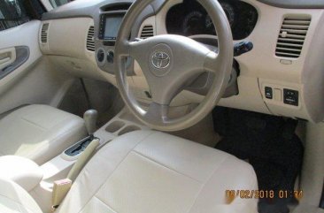 Toyota Kijang Innova G 2005