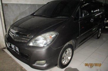 Toyota Kijang Innova 2.0 G 2009