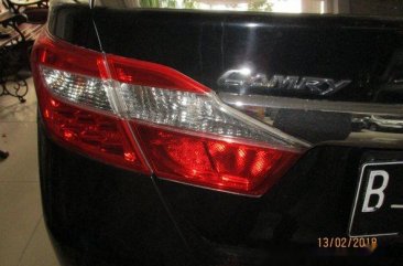 Toyota Camry 2.5 V 2012 Sedan