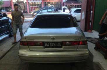 Dijual Toyota Camry Tahun 2001