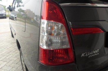 Toyota Kijang Innova 2.0 G 2013 MPV