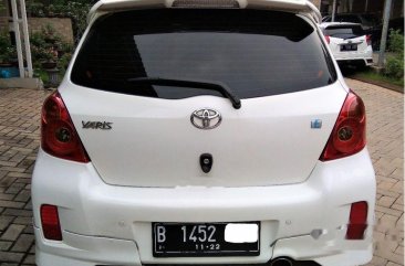 Toyota Yaris E 2012