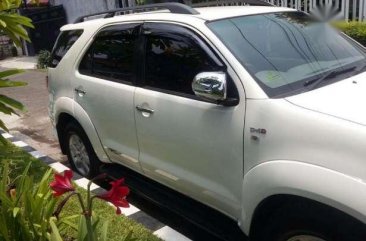 Toyota Fortuner 2.5 G A/T 2011 SUV