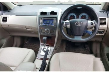 Toyota Corolla Altis V 2013 Sedan