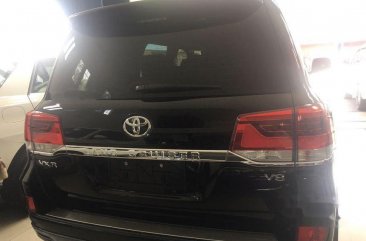 Toyota Land Cruiser VX-R 2016 SUV