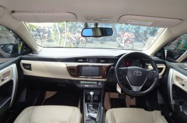 Toyota Corolla Altis V 2014 Sedan Automatic