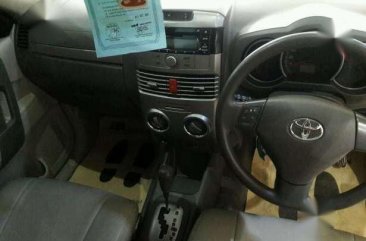 Dijual Mobil Toyota Rush G SUV Tahun 2012