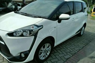 Dijual Mobil Toyota Sienta G MPV Tahun 2016
