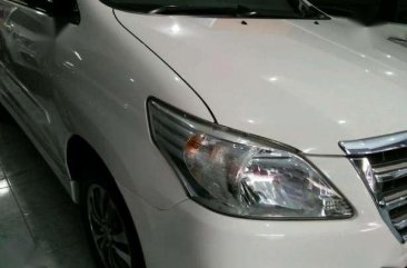 Toyota Kijang Matic 2015 Putih FD-D