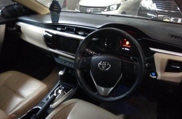 Toyota Corolla Altis V 2013