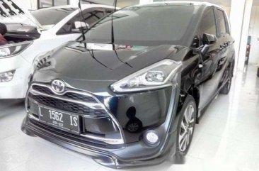 Toyota Sienta Q 2017 kondisi bagus