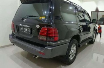 Toyota Land Cruiser 4.2 VX 2000 SUV