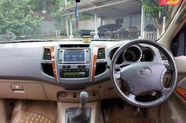 2011 Toyota Fortuner 2.5G