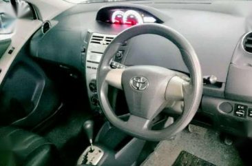 Jual Mobil Toyota Yaris E 2013 