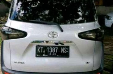 Toyota Sienta V AT Tahun 2016 Automatic
