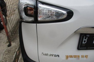 Toyota Sienta G 2017