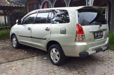 Jual Toyota Kijang Innova 2007