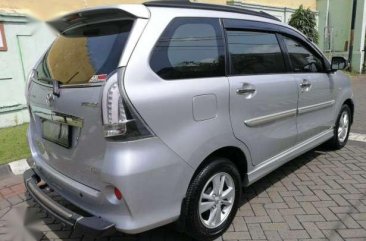 Dijual Mobil Toyota Avanza Veloz MPV Tahun 2013